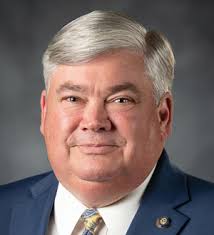 Agreeable solution regarding the publication of legal advertisements may be 