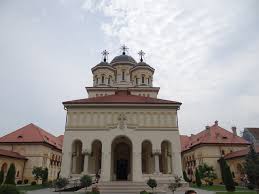 Alba iulia considerata la capitale spirituale della romania, si trova nella transilvania, sulle rive del fiume mures. File Catedrala Ortodoxa Din Alba Iulia Cetatea De Scaun Si Inima Ardealului Jpg Wikimedia Commons