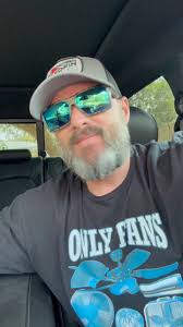 Smallest Spark की प्रोफ़ाइल