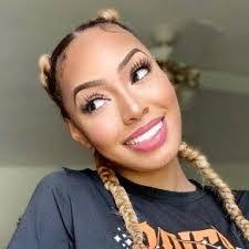 Tyler Marie's Instagram, Twitter & Facebook