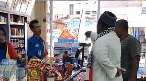 Main dil×0 (no sensor) sampai basah, hot 4 vidio tkw vs banglades, viral di. Viral Sumbangan Rp 1000 Pria Berbaju Putih Ini Marahi Karyawan Indomaret