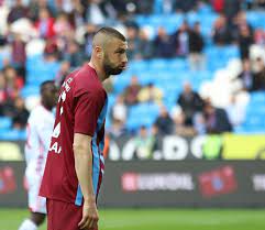 31 yaşındaki golcü futbolcunun kısa zaman içinde trabzon'a gelerek resmi imzayı atması bekleniyor. Burak Yilmaz Trabzonspor A Ihtar Cekti Fotomac