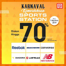 Proklamasi kemerdekaan indonesia dilaksanakan pada hari jumat, 17 agustus 1945 tahun masehi, atau tanggal 17 agustus 2605 menurut tahun jepang, yang dibacakan oleh soekarno dengan didampingi oleh drs. Promo Sports Station Di Ramayana Diskon Hingga 70 Periode 1 18 Agustus 2019 Harga Diskon