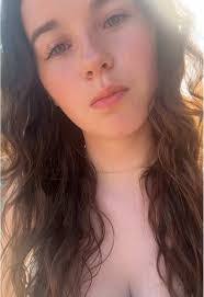 Hailey Doran's Instagram, Twitter & Facebook