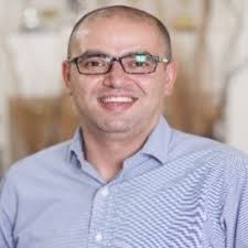 أسرة مكتبنا