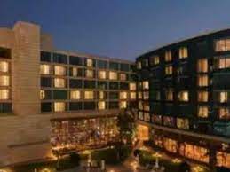 Hyatt regency mumbai international airport hotel is set 3.8 km from powai garden, and boasts a squash court and entertainment activities. Ilrbtrge4 4d7m
