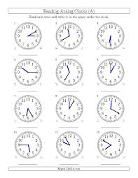 Reading Time On 12 Hour Analog Clocks In 5 Minute Intervals All Time Worksheet Horloge Analogique Horloge L Heure