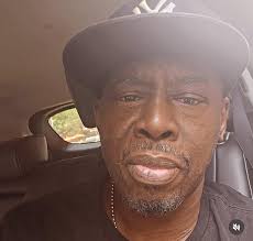 Hi 👋🏽 Class of 1979!