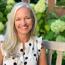 Heather Shea's Instagram, Twitter & Facebook