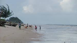 Untuk yang ingin berburu keindahan pantai, di palangka raya toppers bisa coba mengunjungi pantai ujung pandaran yang merupakan salah satu tempat terbaik untuk menikmati keindahan matahari terbenam. Pantai Ujung Pandaran Jadi Sasaran Wisata Warga Banjarmasin Post
