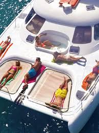 Sailing trips around the Whitsunday Islands, White Haven Beach