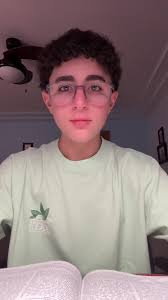 Day 31 of posting daily bible verses Daniel 1:11-16, 2:19-20 #day31  #thebookofdaniel #scriptureoftheday #2minuteswithgod