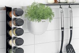 Con este vídeo muestro la decoración de la cocina de mi casa, realizada con materiales y objetos encontrados, reciclados, restaurados y modificados. Accesorios Para La Decoracion De Cocinas