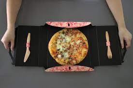 Vesuvio Pizzeria By Angelica Baini Via Behance Food Packaging Design Food Packaging Pizza Box Design