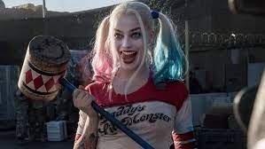 Este video se lo dedique mas que nada a harley quinn de la película escuadrón suicida una pelicula que entretiene, pero con el tema de u2 hold me, thrill me,. Es El Final Margot Robbie Habla Del Futuro De Harley Quinn En El Escuadron Suicida