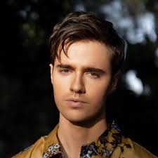 He was born in bowling green, ohio to cuban parents. Anthony De La Torre Raining In London Lyrics Genius Lyrics