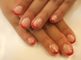 маникюр в домашних условиях на короткие ногти пошаговое фото Manikyur V Domashnih Usloviyah Krasnyj French Shellakom S Blestkami I Zvezdami Manikyur V Domashnih Usloviyah Korotkie Nogti Nogti