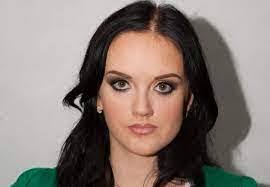 Alina Perry's Instagram, Twitter & Facebook