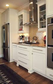 shaker door style kitchen cabinets