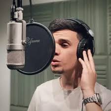 Here Comes Yesterday": Daniel Aranda's Timeless Sophomore Album