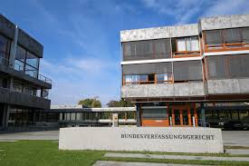 Das bundesverfassungsgericht hat noch andere aufgaben. Bundesverfassungsgericht Karlsruhe Verfassungsorgan Am Schloss Meinka