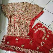 Perhiasan kepalanya ialah sipiah dari tiga warna hitam, merah dan putih berhias manik, labuci dan syiling perak. Lengga Only Warna Merah Yaaa Hd Collection Baju India Facebook