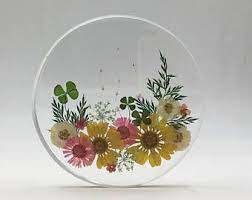 This year i love the idea of incorporating lots of dried flowers into my home decor. Pressed Flower Coaster Resin Coaster Nature Inspired Home Decor Real Flower Resin Art Pressed Flower Coast Resin Crafts Diy Resin Crafts Diy Resin Coasters