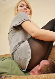 Teenager Facesitting pt - ZB Porn