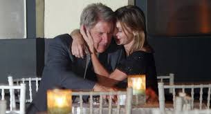Ce dernier considère liam comme son propre fils. He And Calista Flockhart Met Cute 25 Things You May Not Know About Harrison Ford Purple Clover