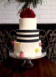 Pensacola Wedding Cake Bluejay S Bakery Classic Wedding Cake Wedding Cakes Pensacola Wedding