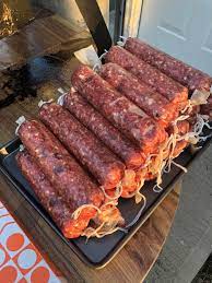 Johnsonville original summer sausage, sharp cheddar cheese, baking potatoes and 3 more. Venison Summer Sausage For Smoking Tomorrow Sausagetalk