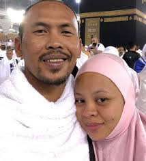 Sebelum ini, komposer terkenal itu telah mencipta lagu single terbaharu berjudul semakin benci semakin cinta yang dinyanyikan oleh penyanyi siti sarah dan suaminya, shuib. Ptb Cspk33emrm