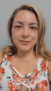 Here is my Valentine's tree. I'm a more is more kind of girl and always  have to fancy things up a little.