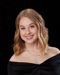 Elizabeth Popoff's Instagram, Twitter & Facebook