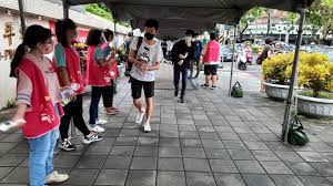 Jun 07, 2021 · 原定7月3、4、5日要辦理的大學指考，經過疫情評估決定延期到7月28日至7月30日，每間試場人數減半調降到20人，確保考生兼具1.5公尺以上，指考試務. Ixoepedptlnqsm
