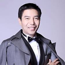 Levi John Lansangan (@drshimmian)