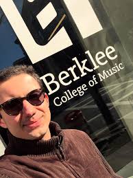 🎶 Meet Giovanni "Gio" Brooks '25! Now a current MBA student in  @sombinghamton, Brooks interned with @universalmusicgroup twice as an  undergraduate studying economics — once under the retail production team to  coordinate