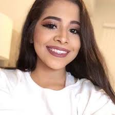 Debbie Reyes's Instagram, Twitter & Facebook