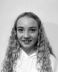 Let's meet the babes , Evie Lewis & Isla Ricketts playing Penny  (alternately) And Shae Dewsbery Playing Percy . Will they survive the  wicked ways of their evil uncle the Sheriff of