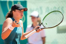 Records tumbled following iga świątek's incredible straight sets victory in paris. Gelar Pahlawan Nasional Polandia Kepantasan Bagi Iga Swiatek