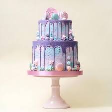 Torten Wie Designer Wolkenkratzer Leckere Kreationen Von Tortik Annushka Sussigkeiten Kuchen Lila Kuchen Coole Torten