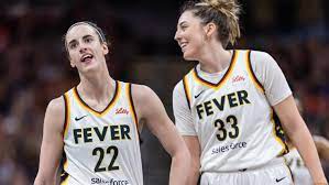 Caitlin Clark appears to tell WNBA referees that they're 'so bad' after  disagreeing with turnover call | Sporting News