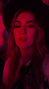 @okayestcomedian's video Tweet