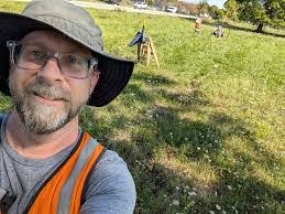 Michael Retter's Instagram, Twitter & Facebook