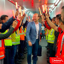 Hij was recent de commercieel directeur van aeroméxico. Avianca On Twitter Bienvenido Ceoavianca Anko Van Der Werff A Su Llegada A Bog Eldorado Listos Y Preparados Para Nuevos Retos Nuestroceo Https T Co Wkvaobj7ss