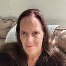 Laura Hyde en personas