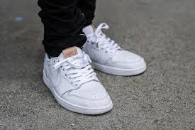 Air Jordan 1 Low Og Premium White Vachetta Tan On Foot Sneaker Review Jordan 1 Low Air Jordans Jordan 1