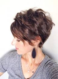 Inverted Pixie Bob For Round Faces And Thick Hair Thick Hair Styles Bob Haircut For Round Face Round Face Haircuts