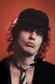 Although the infection tends to be self. Angus With Cute Curly Hair Acdc Angus Young Angus Young Acdc
