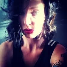 Hilary Dotson's Instagram, Twitter & Facebook